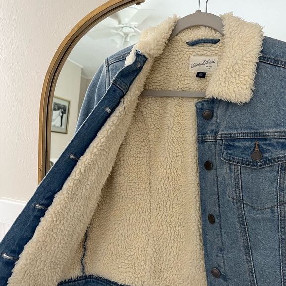 Universal Thread Denim Jacket - Picture 3 of 4